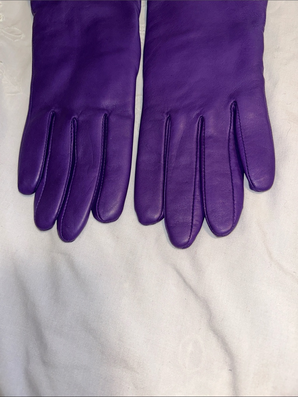 Lands' End Women's Cashmere-Lined Deep Violet Leather Small 6 1/2 Gloves - Picture 6 of 11
